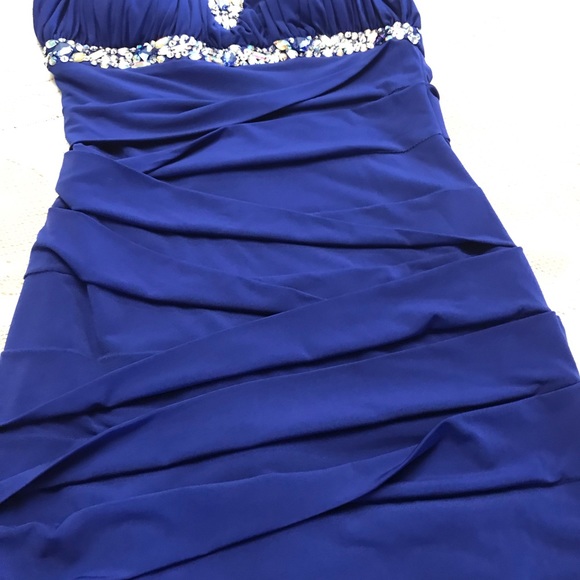 City triangles dress - Picture 7 of 7